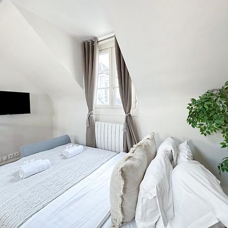 Unique & Beautiful Duplex In Saint-Germain Apartment Paris Ngoại thất bức ảnh