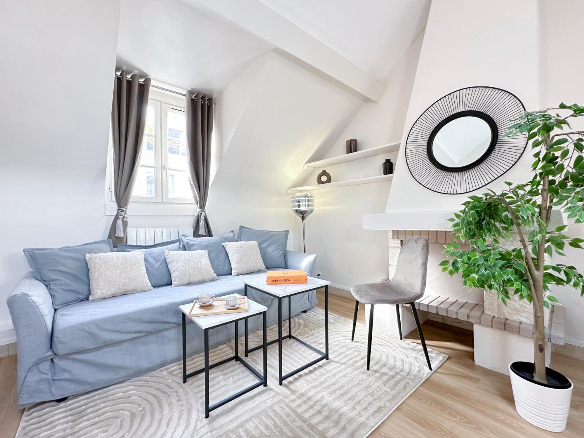 Unique & Beautiful Duplex In Saint-Germain Apartment Paris Ngoại thất bức ảnh
