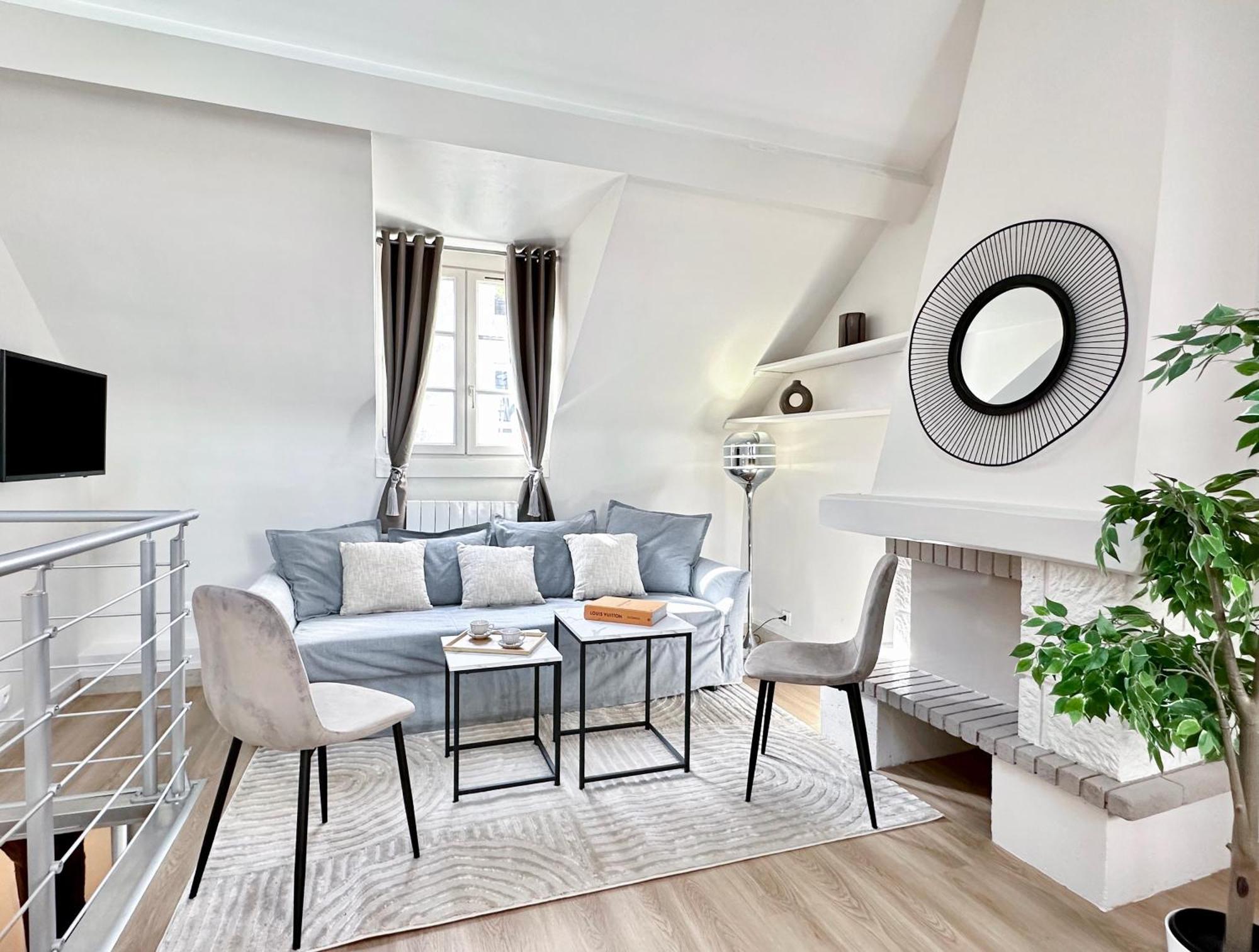 Unique & Beautiful Duplex In Saint-Germain Apartment Paris Ngoại thất bức ảnh